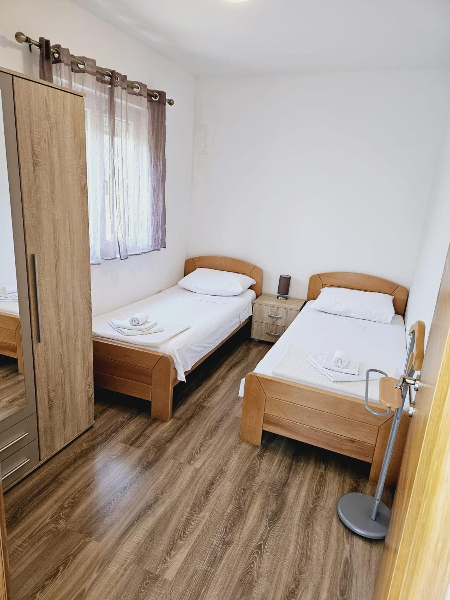 Apartment Lili Biograd Na Moru Exteriör bild